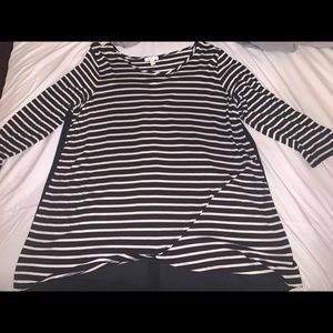 CHARMING CHARLIE 3/4 sleeve black & white blouse